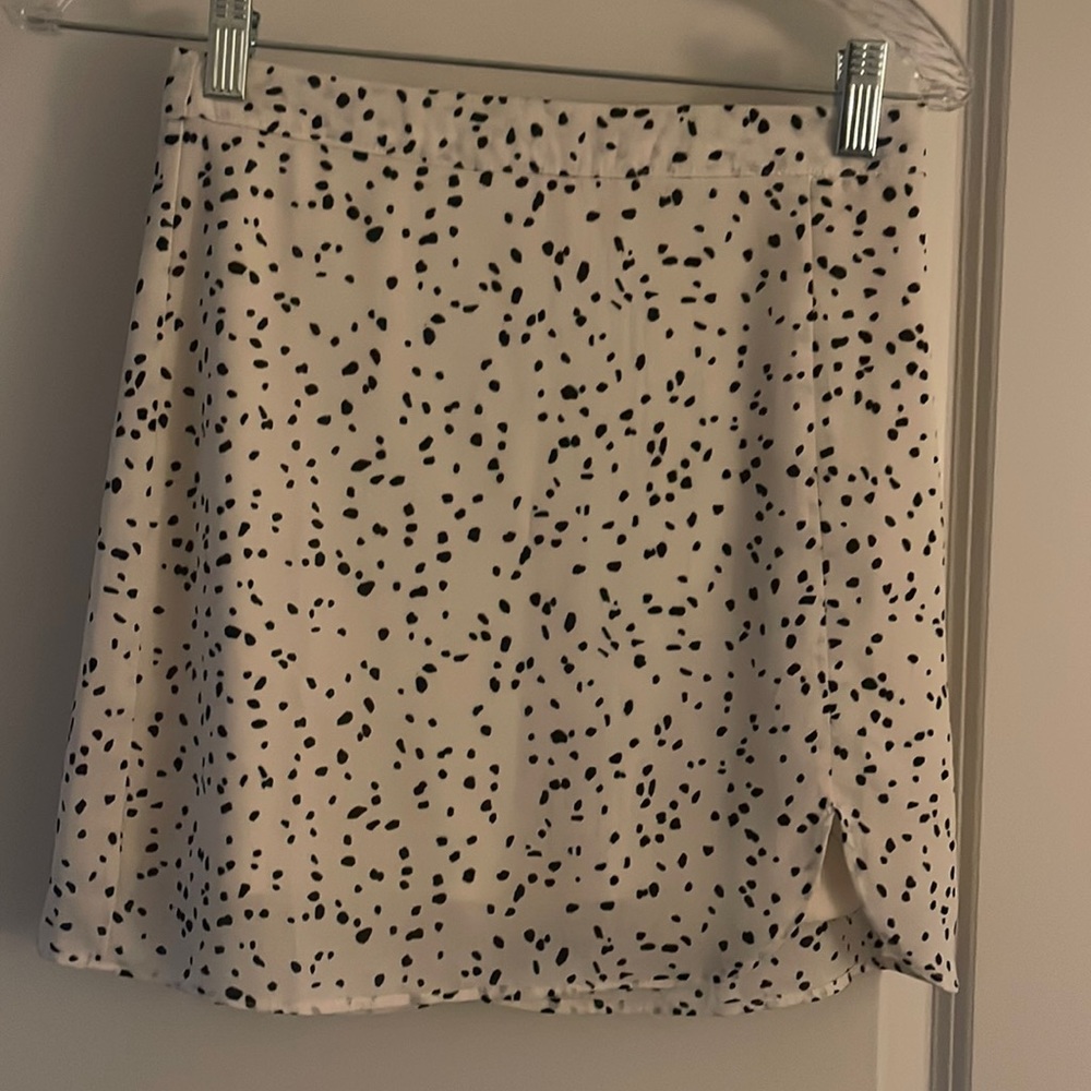 Dry Goods skirt in size XS. Bought for Christmas and only worn once